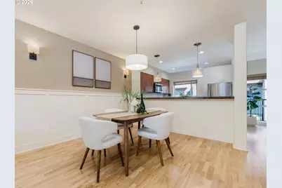 7940 SW 31st Ave, Portland, OR 97219 - Photo 8