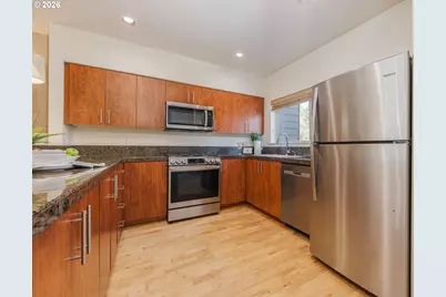 7940 SW 31st Ave, Portland, OR 97219 - Photo 10