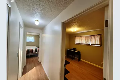 1766 Berwin Ln, Eugene, OR 97404 - Photo 8