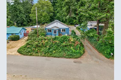 1570 N Irving St, Coquille, OR 97423 - Photo 40