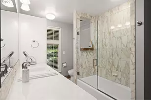 13237 Knaus Rd, Lake Oswego, OR 97034 - Photo 26