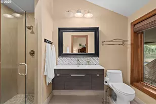 13237 Knaus Rd, Lake Oswego, OR 97034 - Photo 24