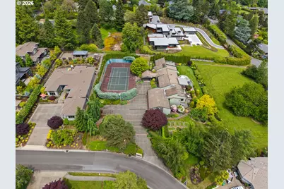 13237 Knaus Rd, Lake Oswego, OR 97034 - Photo 46