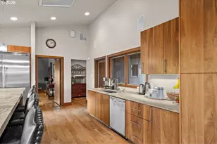 13237 Knaus Rd, Lake Oswego, OR 97034 - Photo 12