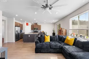 1906 Melody Wy, Longview, WA 98632 - Photo 16