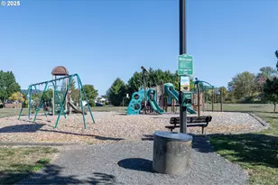 1906 Melody Wy, Longview, WA 98632 - Photo 36