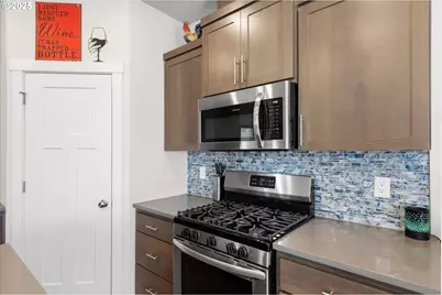 1906 Melody Way, Longview, WA 98632 - Photo 14