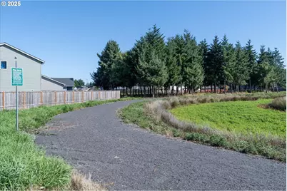 1906 Melody Way, Longview, WA 98632 - Photo 32