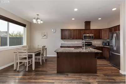 193 S 2nd St, Saint Helens, OR 97051 - Photo 6