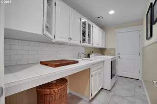 4023 Melissa Dr, Lake Oswego, OR 97034 - Photo 22