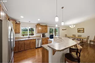 38712 River Dr, Lebanon, OR 97355 - Photo 8