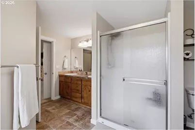 38712 River Dr, Lebanon, OR 97355 - Photo 16