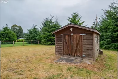38712 River Dr, Lebanon, OR 97355 - Photo 42