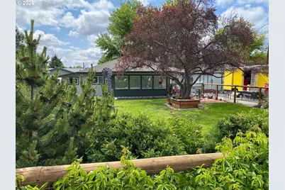 505 S Main St, Prineville, OR 97754 - Photo 2