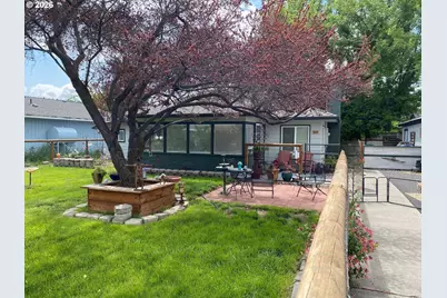 505 S Main St, Prineville, OR 97754 - Photo 1