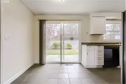 1675 NE Juniper Ave, Gresham, OR 97030 - Photo 8