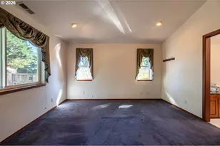 277 10th St, Bandon, OR 97411 - Photo 32