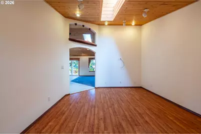 277 10th St, Bandon, OR 97411 - Photo 12
