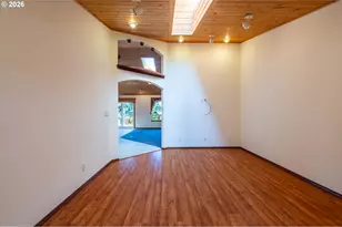 277 10th St, Bandon, OR 97411 - Photo 12