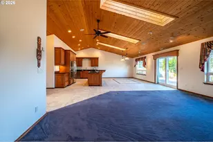 277 10th St, Bandon, OR 97411 - Photo 8