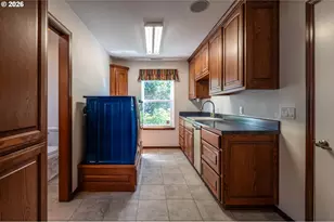 277 10th St, Bandon, OR 97411 - Photo 36