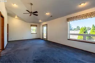 277 10th St, Bandon, OR 97411 - Photo 26