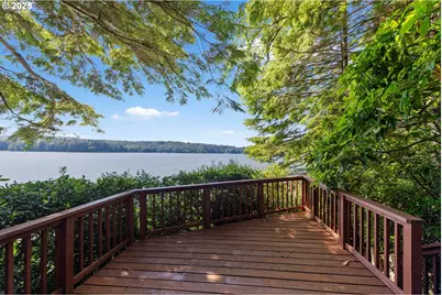 62560 Crown Point Rd, Coos Bay, OR 97420 - Photo 34