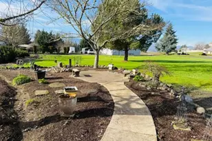 210 Palomino Ave, Roseburg, OR 97471 - Photo 38