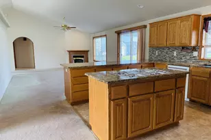 210 Palomino Ave, Roseburg, OR 97471 - Photo 14