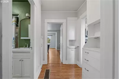 6805 N Michigan Ave, Portland, OR 97217 - Photo 20