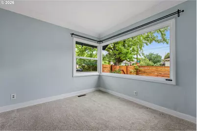 6805 N Michigan Ave, Portland, OR 97217 - Photo 18