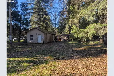 464 Lou Gray Dr, Myrtle Creek, OR 97457 - Photo 2