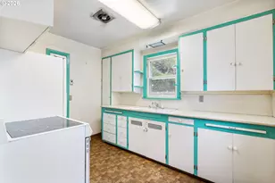 1926 N Willamette Blvd, Portland, OR 97217 - Photo 12