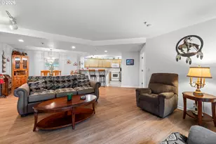 15420 NE Knott St, Portland, OR 97230 - Photo 8