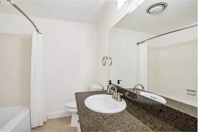 790 SE Webber St #310, Portland, OR 97202 - Photo 14