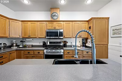 5467 Baden Way, Eugene, OR 97402 - Photo 14
