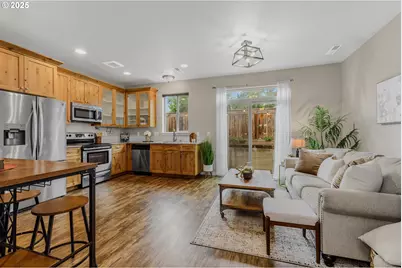 1305 NE 82nd Dr, Vancouver, WA 98665 - Photo 6