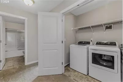 1305 NE 82nd Dr, Vancouver, WA 98665 - Photo 16