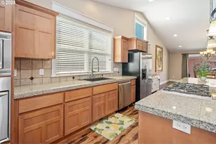 683 N V St, Washougal, WA 98671 - Photo 14