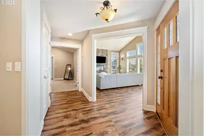 683 N V St, Washougal, WA 98671 - Photo 4