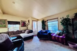 129 Evergreen Ln, Florence, OR 97439 - Photo 6