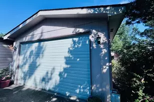 129 Evergreen Ln, Florence, OR 97439 - Photo 4