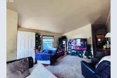 129 Evergreen Ln, Florence, OR 97439 - Photo 8