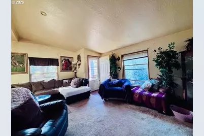 129 Evergreen Ln, Florence, OR 97439 - Photo 4