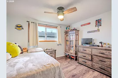 889 45th Ave NE, Salem, OR 97301 - Photo 18