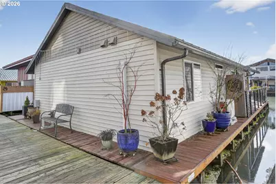 34326 Johnsons Landing Rd #B7, Scappoose, OR 97056 - Photo 2