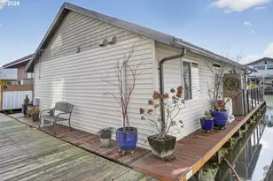 34326 Johnson's Landing Rd, Scappoose, OR 97056 - Photo 2