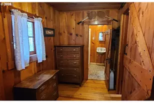84690 Hall Ln, Wallowa Lake, OR 97846 - Photo 10