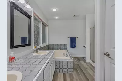 17765 Hillside Dr, West Linn, OR 97068 - Photo 20