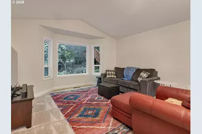 17765 Hillside Dr, West Linn, OR 97068 - Photo 6